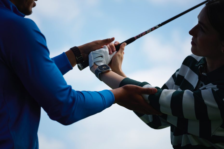 Apple-Watch-golf-companion-adjusting-golf-swing